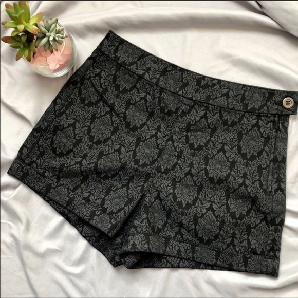 Forever 21 Pants - Forever 21 Side Zipper Shorts 25 Black Grey
